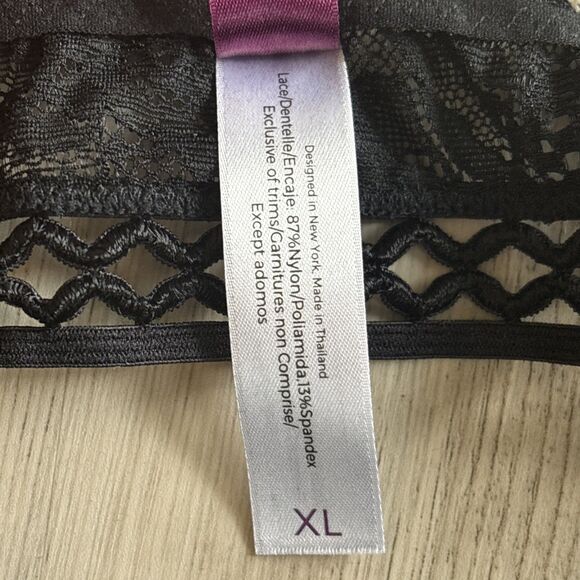 Adore Me Zig Zag Criss Cross Lace Lingerie NWOT Size xL - Picture 5 of 10